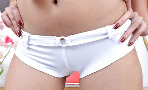 18 year old cutie Riley Reid taking cumshot on face from long penis